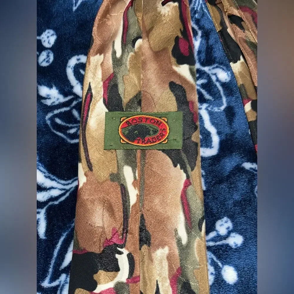 Vintage Boston Traders Made in USA Abstract Necktie